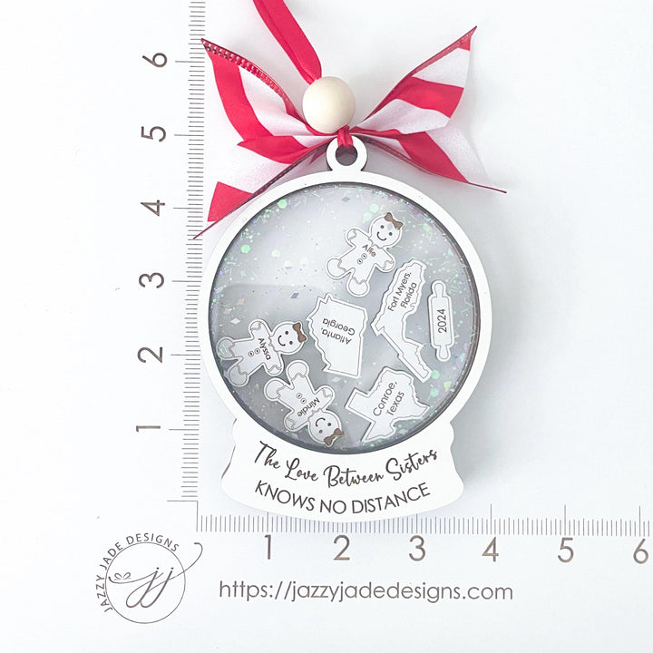 Personalized long distance sister ornament – Custom gift for sisters featuring state outlines and names, perfect for celebrating the bond between sisters across the miles.