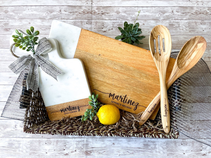 Personalized Wooden Serving Board, Personalized Charcuterie Board with Handle, Personalized Wooden Cutting Board with Handle for Wedding, Anniversary Gift or Housewarming